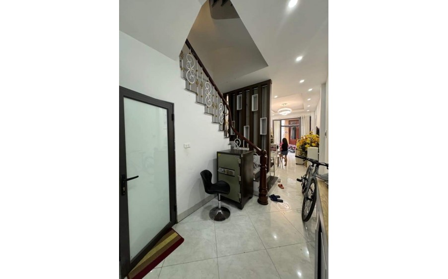 BÁN GẤP NHÀ KHU VỰC LÊ TRỌNG TẤN. NHÀ CHỦ XÂY 39M × 6 TẦNG CHỈ HƠN 6 TỶ.